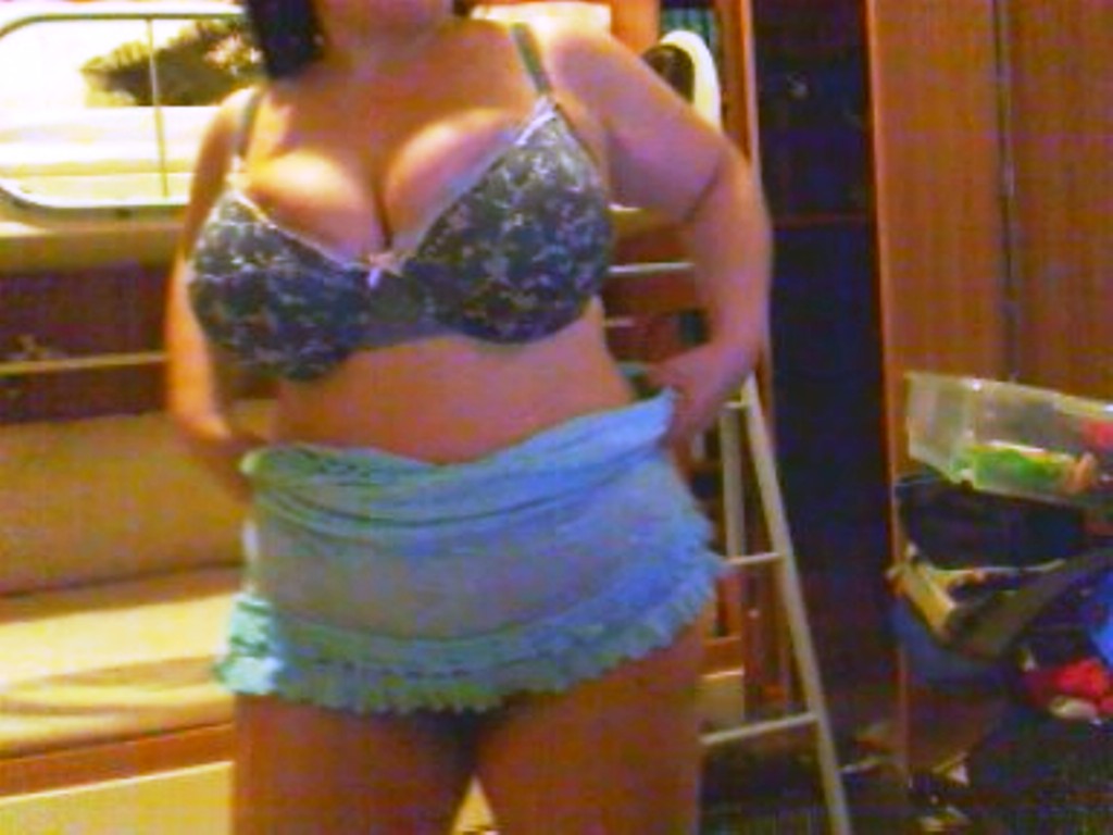 moira cagona telefono erotico 899 211 116 culo sporco merdoso